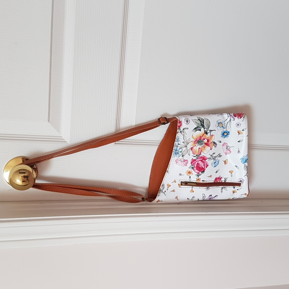 Beautiful Flower purse made in Italy (Zagara)